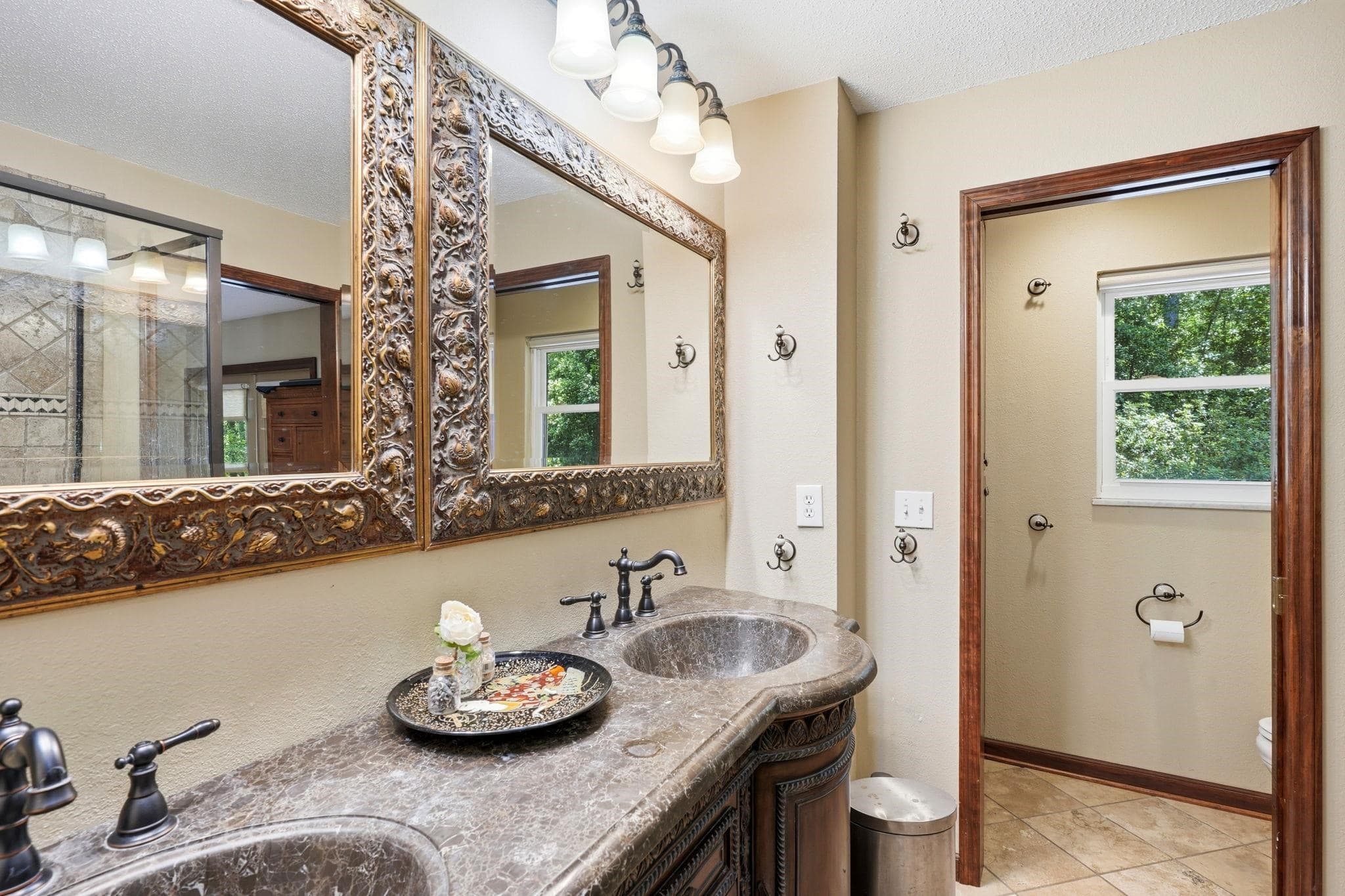 Property photo 38